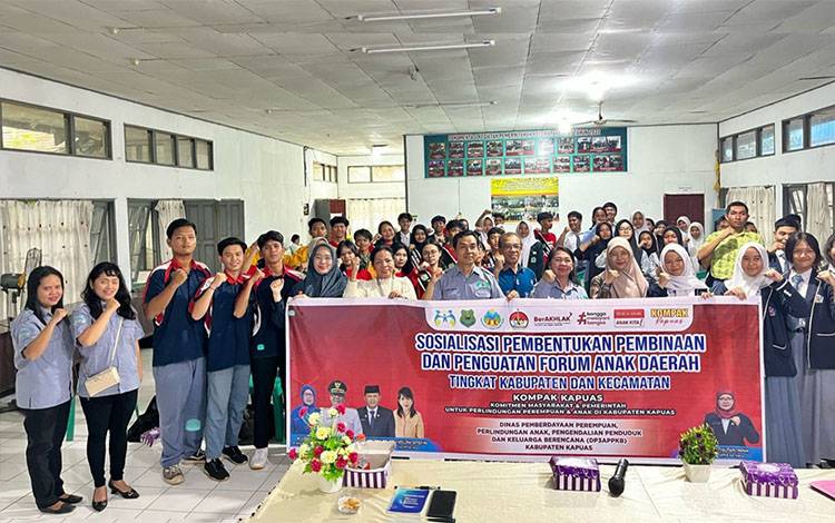 Dinas P3APPKB Kapuas Sosialisasikan Penguatan Forum Anak Daerah
