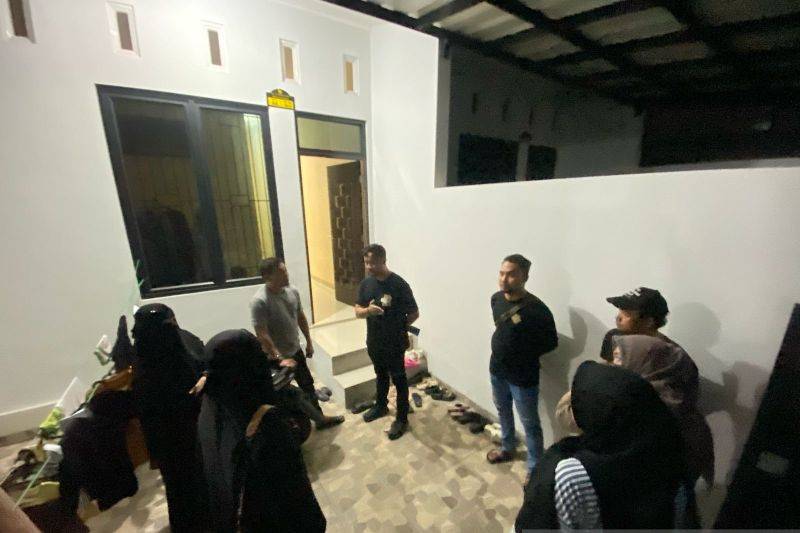 KemenP2MI Tangkap 3 Calo Tempatkan PMI Ilegal Tujuan Qatar-Saudi