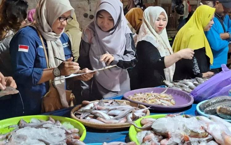 Jaga Habitat Ikan Sungai Lokal Palangka Raya dari Kepunahan