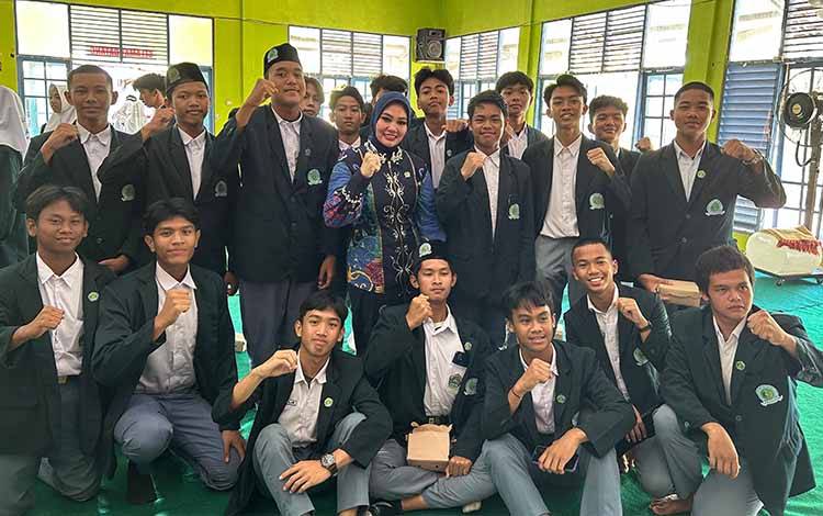 Anggota DPD RI Siti Aseanti Sosialisasikan Empat Pilar Kebangsaan di Kapuas