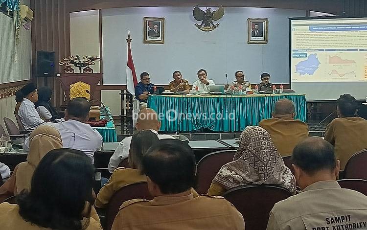 Rapat antisipasi lonjakan harga oleh Pemkab Kotim dan TPID, Senin, 24 Februari 2025. (FOTO ; DEVI)