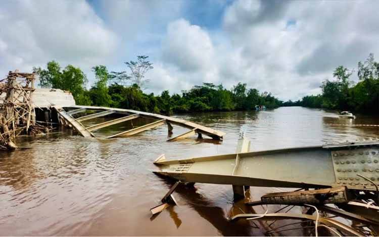 Dinas PUPR PKPP Kapuas Beberkan Kronologi dan Penyebab Ambruknya Jembatan Terusan