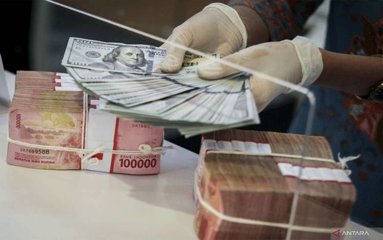 Rupiah Menguat, Ekspektasi Suku Bunga Fed Dipangkas Capai 100 Persen