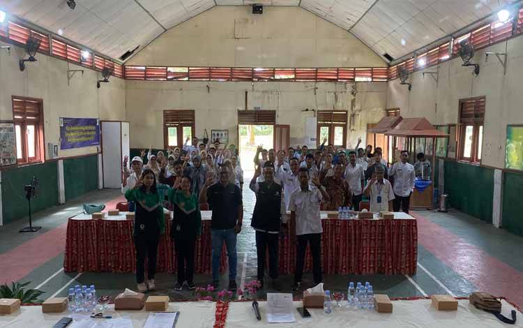 Minamas Plantation dan DLH Kobar Sosialisasikan Gerakan Peduli Lingkungan di Sekolah