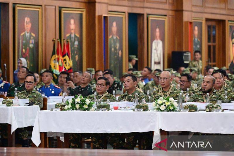 Prabowo Saat Jamuan Retret Kepala Daerah: Kita Abdi dan Pelayan Rakyat