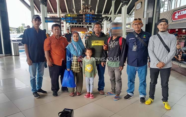 Dinas Sosial Seruyan Pulangkan Warga Cirebon Terlantar Akibat Penipuan Kerja