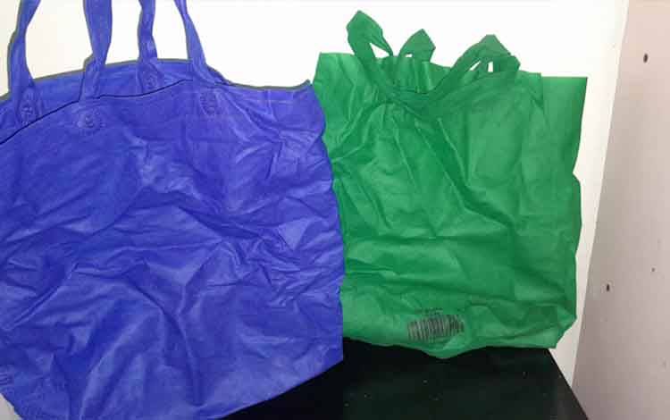 Masyarakat Palangka Raya Diimbau Gunakan Eco Bag saat Berbelanja