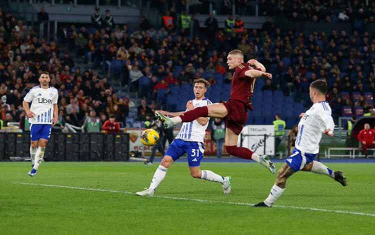 Sempat Tertinggal, AS Roma Berhasil Tekuk Como 1907 dengan skor 2-1