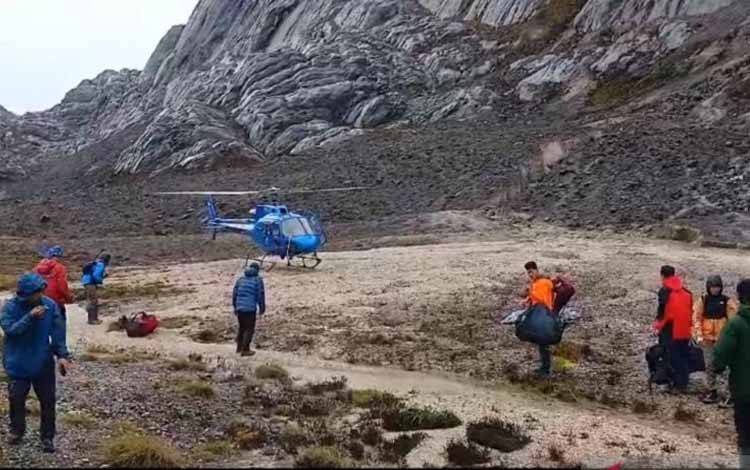 Basarnas Pastikan Fiersa Besari dan 3 WNA Pendaki Cartensz Selamat