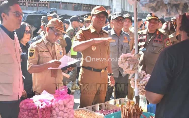 Pemko Palangka Raya Tindak Tegas Penimbunan Barang Selama Ramadan