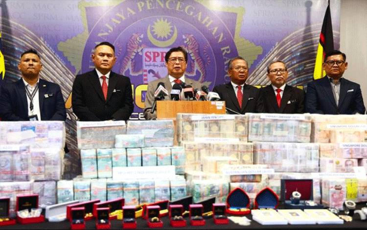 Eks PM Malaysia Ismail Sabri Jadi Tersangka Kasus Korupsi