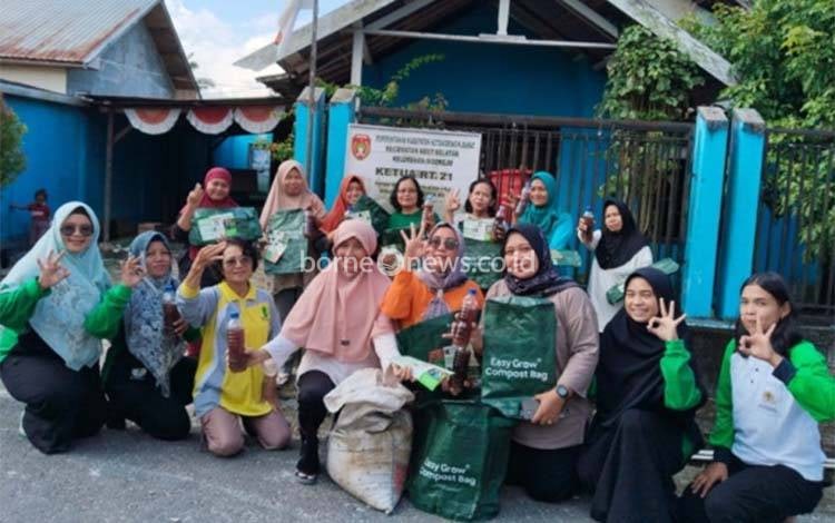 DLH Kobar Sosialisasi Pemanfaatan Sampah Rumah Tangga Jadi Kompos
