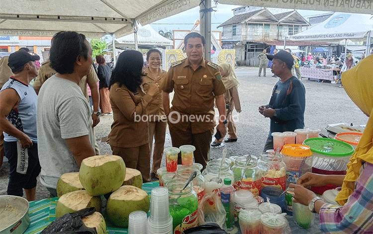 Wabub Pulpis Imbau Pedagang Jual Makanan Higienis dan Halal di Pasar Ramadan