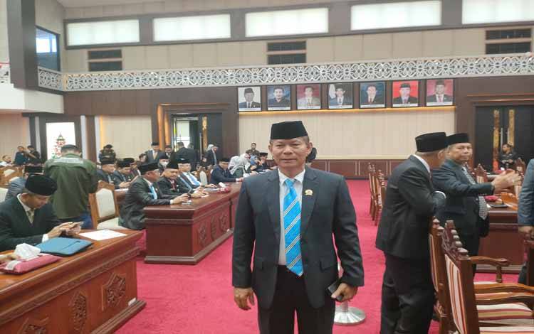 Anggota Komisi II DPRD Kalteng Sengkon (Foto : PATHUR)