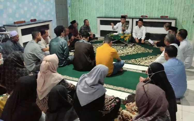 Dinkes Kapuas Tingkatkan Pembangunan Bidang Agama bagi Pegawai saat Ramadan