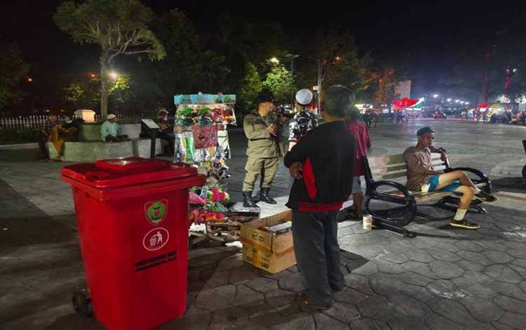 Bundaran Besar Padat Pengunjung, Satpol PP Gencarkan Penertiban PKL