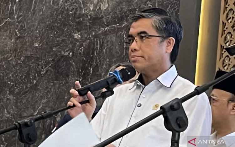 Menaker Terbitkan SE Pelaksanaan Pemberian THR 2025 bagi Pekerja