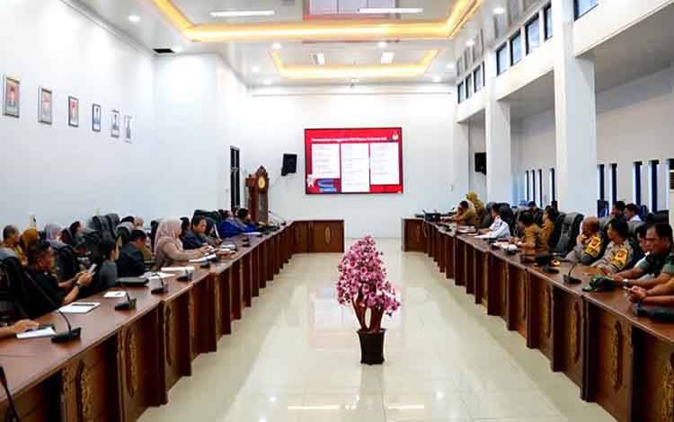 DPRD Barito Utara Gelar Rapat Dengar Pendapat dengan KPU Bahas Kesiapan PSU