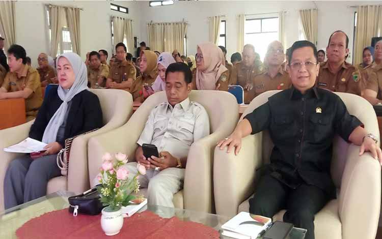 Waket II DPRD Barito Utara Sampaikan Pokir DPRD dalam Forum Perangkat Daerah