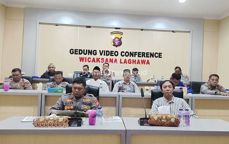 Tingkatkan Sinergi, Polres Seruyan-PWI Bagi Takjil dan Buka Puasa Bersama