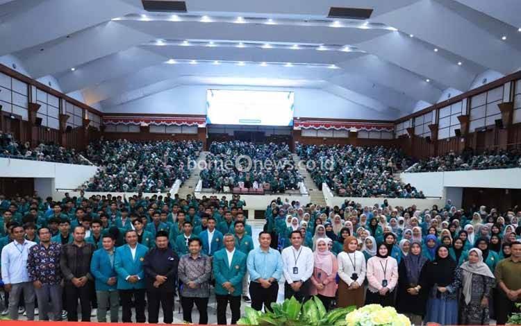Pemerintah Serahkan Dana Beasiswa KIP 2025 kepada 1.040.192 Mahasiswa