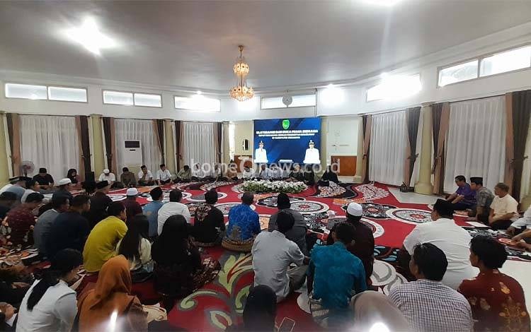 Bupati-Wabup Sukamara Buka Puasa Bersama Kades/Lurah se-Kabupaten