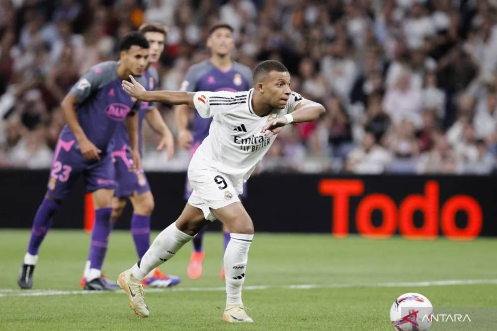 Dua Gol Kylian Mbappe Bawa Real Madrid ke Puncak Klasemen