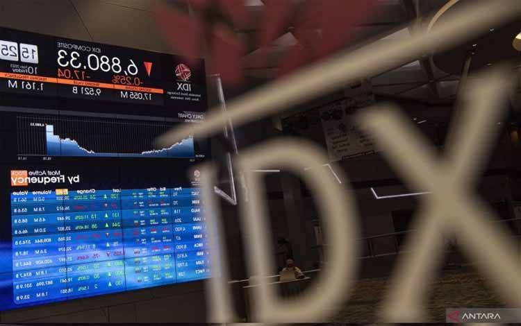 Pengamat Beberkan Faktor Penyebab IHSG Turun 6 Persen