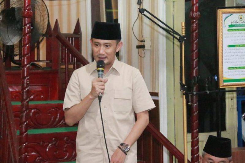 Wali Kota Palangka Raya Salurkan 2.000 Paket Sembako ke Korban Banjir