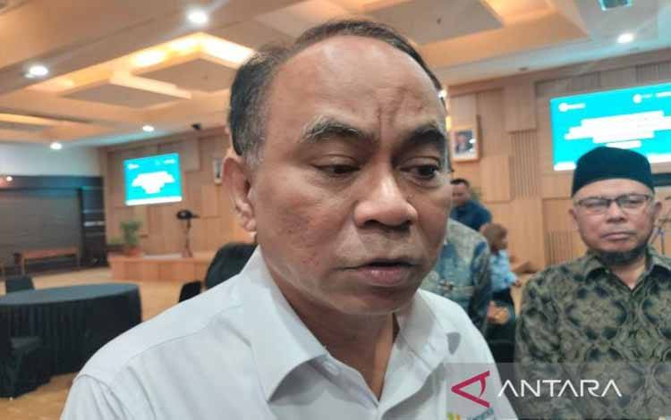 Menkop Terbitkan Surat Edaran Tata Cara Pembentukan Kopdes Merah Putih