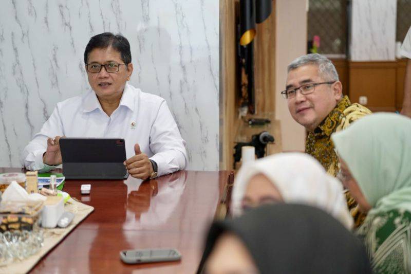 Wamentrans Ajak Universitas Dukung 61 Desa Wisata di Transmigrasi termasuk di Kalteng