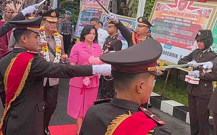 Ini Profil Singkat Kapolda Kalteng Irjen Pol Iwan Kurniawan