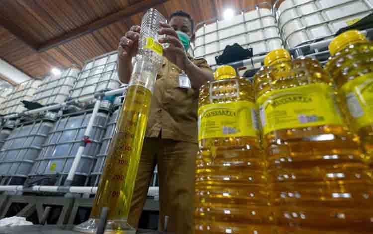 Ini Dukungan PT CBUT Tbk Sukseskan Sinergi Perum Bulog dan PT Pos Indonesia