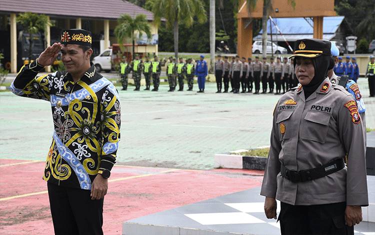 Bupati Pulang Pisau Pimpin Apel Gelar Pasukan Oprasi Ketupat