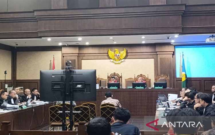 Hakim Larang Siaran Live Sidang Tom Lembong agar Tak Pengaruhi Saksi