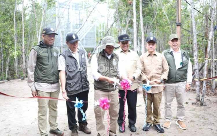 Resmikan Kawasan Rehabilitasi Orangutan, Menhut Apresiasi Kolaborasi Jaga Kelestarian Alam