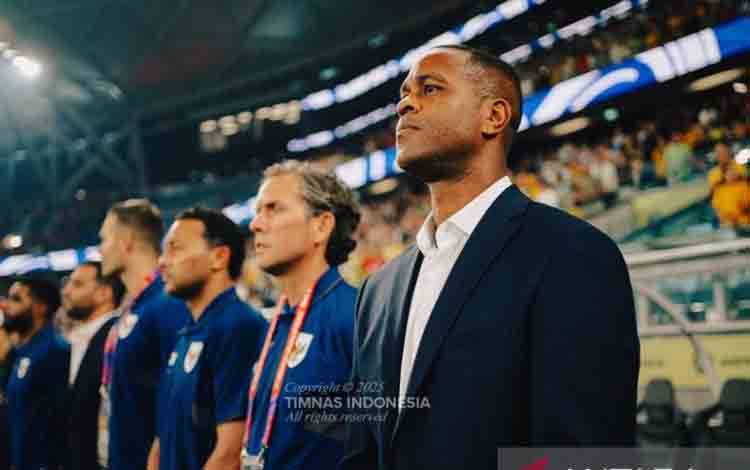 Debut yang Berujung Mimpi Buruk Bagi Patrick Kluivert