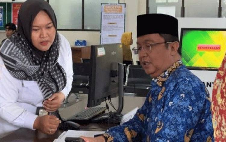 Direktur RSUD Kota Palangka Raya, Abram Sidi Winasis. ANTARA/HO-Dokumentasi Pribadi