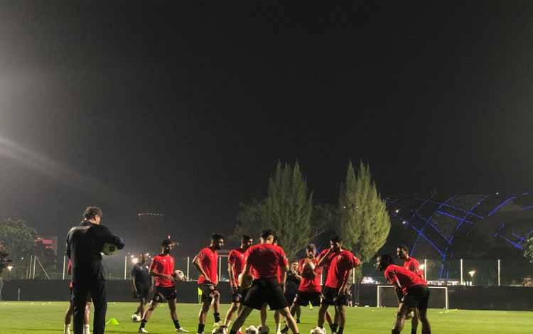 Latihan Perdana Timnas Bahrain Diikuti 14 Pemain