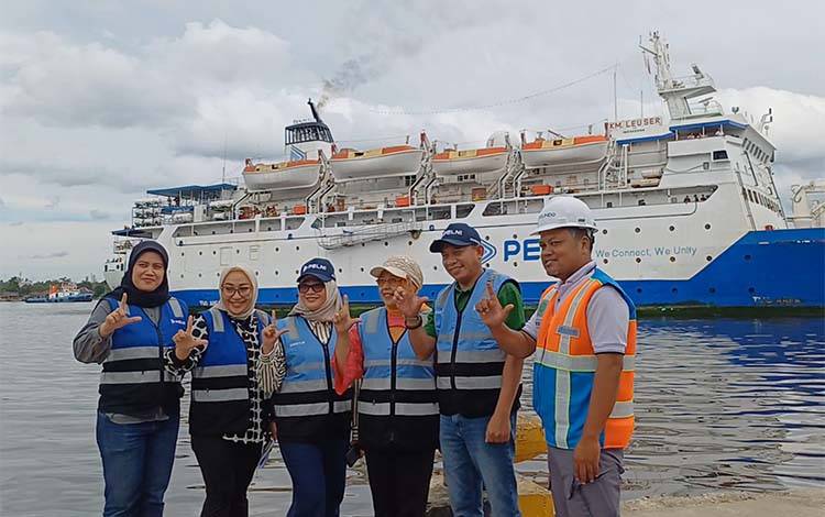 Direksi dan Komisaris PT Pelni Tinjau Kesiapan Angkutan Lebaran di Pelabuhan Sampit