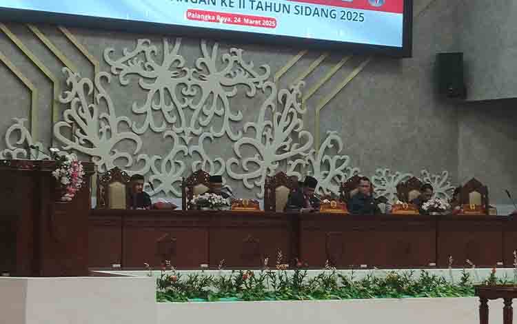 DPRD Kalteng Gelar Rapat Paripurna, Tetapkan Rencana Kerja dan Bentuk Pansus Pertambangan