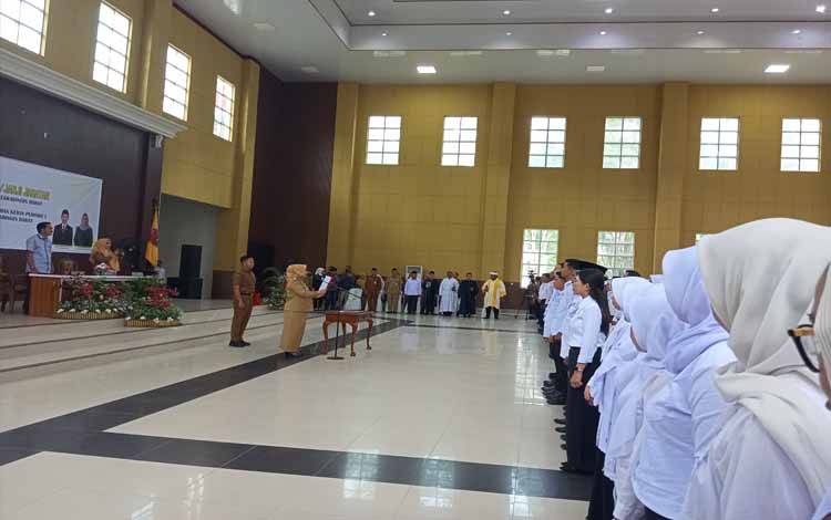 Bupati Kobar Lantik dan Pengambilan Sumpah Janji PPPK Periode I