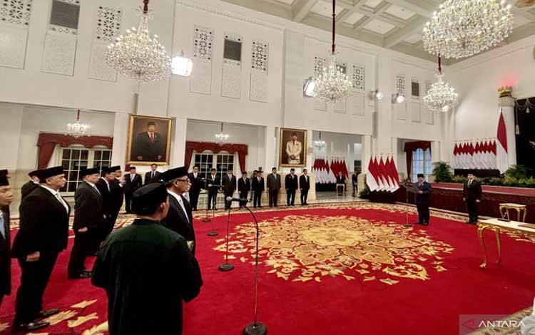 Presiden Lantik 31 Tokoh dan Diplomat Sebagai Duta Besar