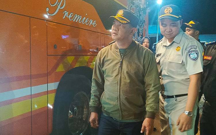 Tim Gabungan Lakukan Ramp Chek Bus di Terminal Patih Rumbih Sampit