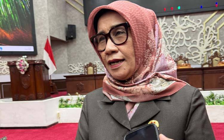 Ketua Pansus Raperda rancangan Peraturan Daerah (Raperda) tentang Pengelolaan Pertambangan Mineral Bukan Logam dan Batuan Siti Nafisah (Foto : PATHUR)