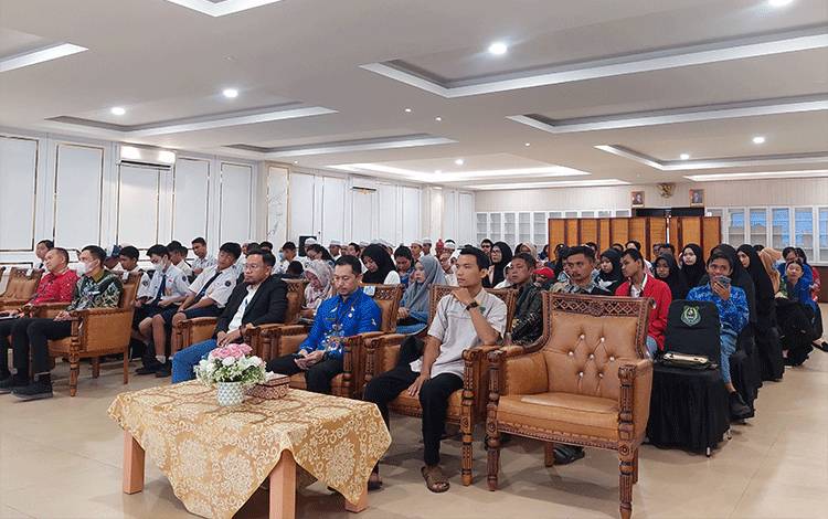 Edukasi Keuangan Syariah Tingkatkan Literasi Pelajar, Santri dan Disabilitas di Kapuas