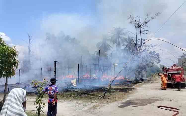 Empat Rumah Milik Warga di Samuda Kotim Hangus Terbakar