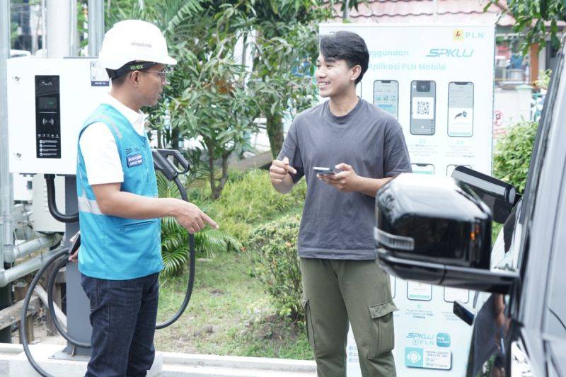 PLN Kalselteng Tambah SPKLU Tangani Lonjakan Kendaraan Listrik