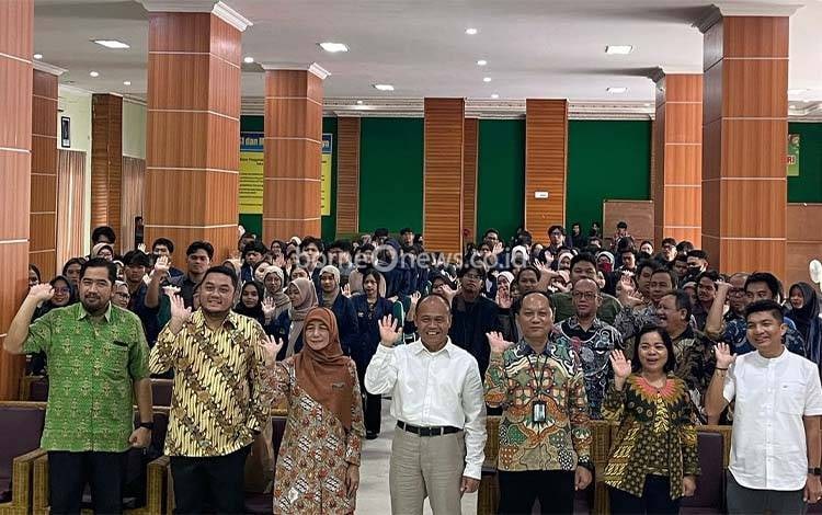 OJK Kalteng dan PT Pegadaian Berikan Materi Penting di Acara Edukasi Keuangan