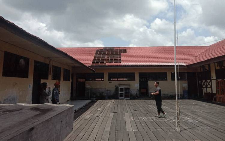 Dewan Minta Pemko Perbaiki Fasilitas Sekolah SDN 7 Palangka Raya